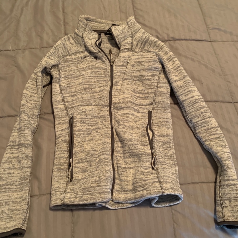 Avalanche zip up